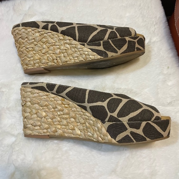 CL LAUNDRY‎ platform, size 8.5,39 - Picture 2 of 9